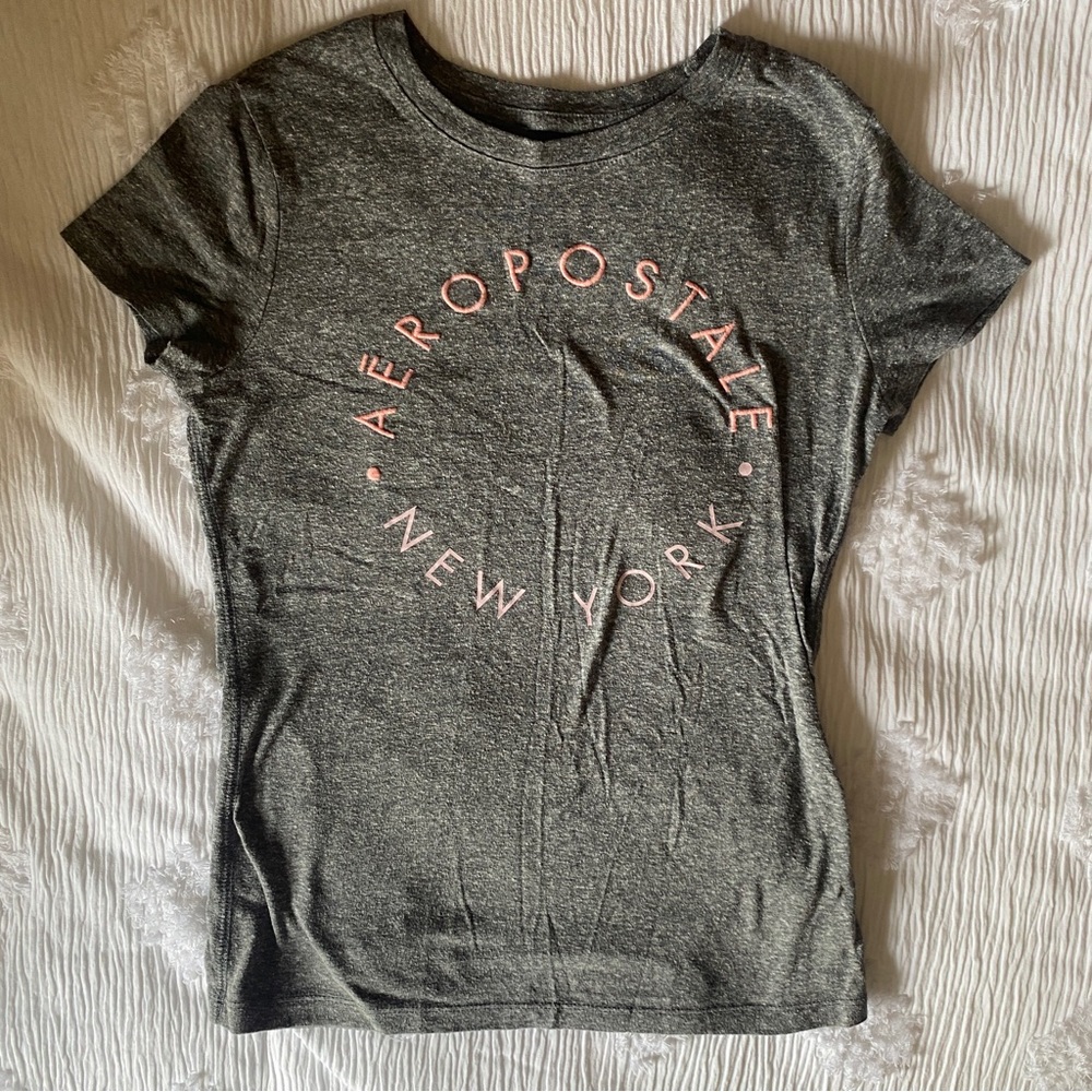 Graphic Grey Top (M) - Aeropostale - Casual- Cool!